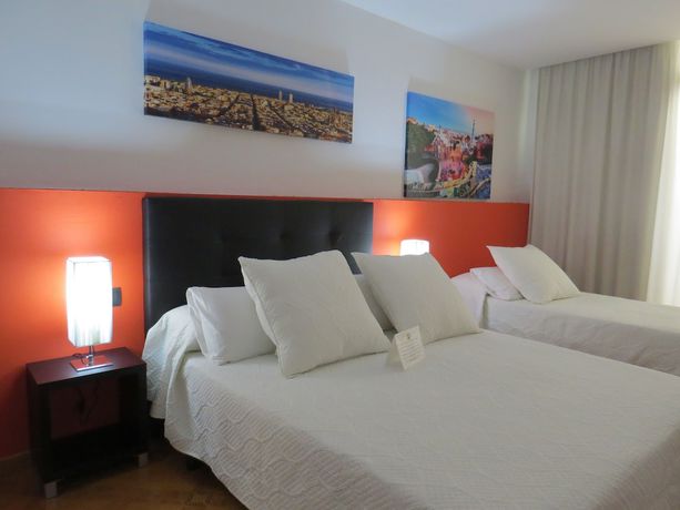 Imagen de la habitación del Hostal Barcelona City Centre. Foto 15