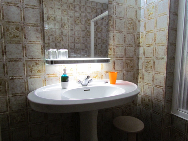 Imagen de la habitación del Hostal Barcelona City Seven. Foto 11