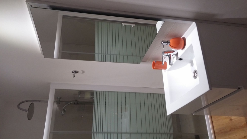 Imagen de la habitación del Hostal Barcelona Travel. Foto 5