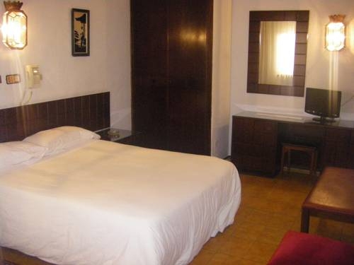 Imagen general del Hostal Bari, Alcalá de Henares. Foto 2