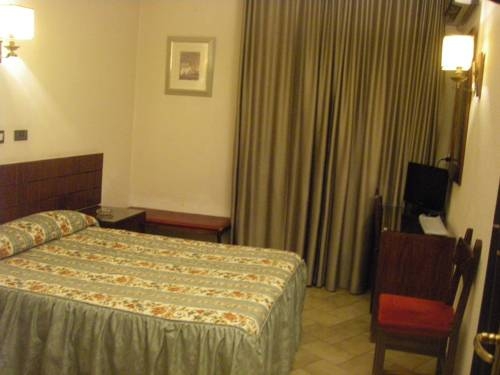 Imagen general del Hostal Bari, Alcalá de Henares. Foto 8