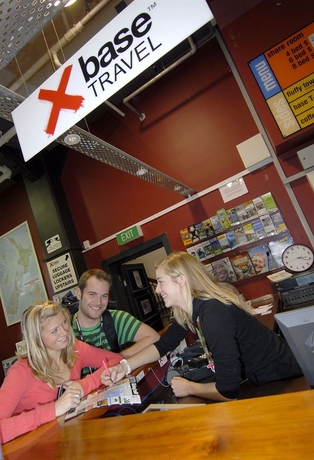 Imagen de los interiores del Hostal Base Wellington. Foto 11