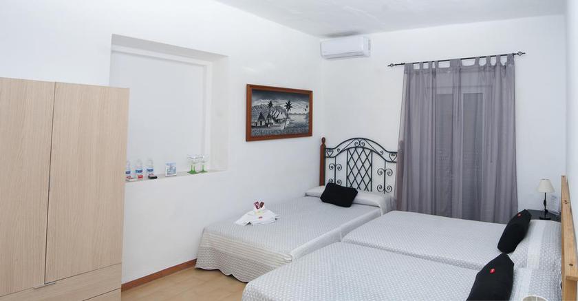 Imagen de la habitación del Hostal Batato. Foto 5