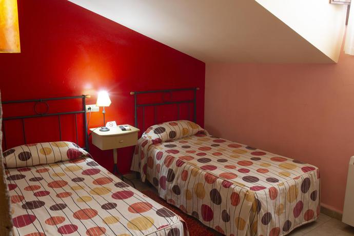 Imagen general del Hostal Bavieca. Foto 12