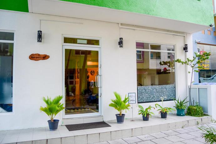 Imagen general del Hostal Beach Grand and Spa Premium. Foto 11