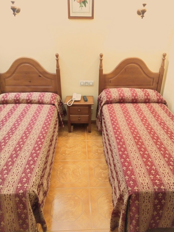 Imagen de la habitación del Hostal Bellido. Foto 14