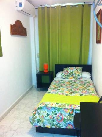 Imagen general del Hostal Berlin, Marbella. Foto 7