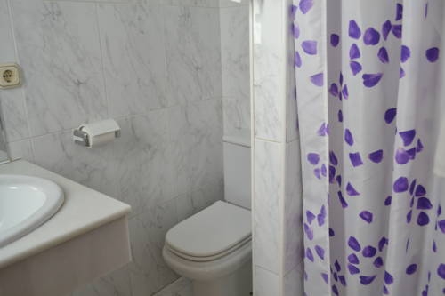 Imagen general del Hostal Berlin, Marbella. Foto 10