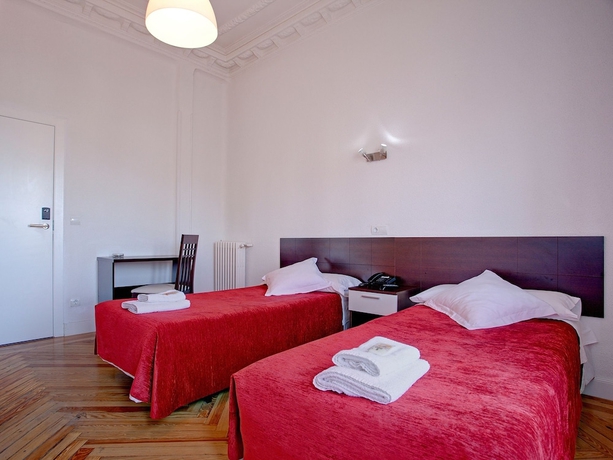 Imagen de la habitación del Hostal Besaya, Gran Vía. Foto 7