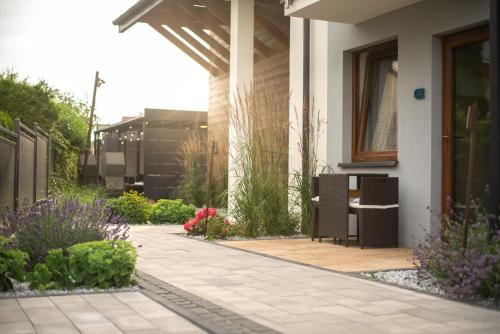 Imagen de los exteriores del Hostal Błękitne Wzg&oacute;rze - Nowoczesne Pokoje Gościnne. Foto 12