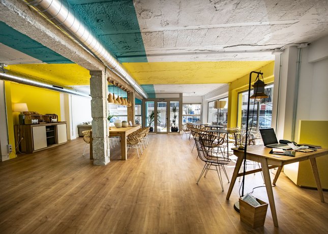 Imagen de los interiores del Hostal Blanca by Uephotels. Foto 18