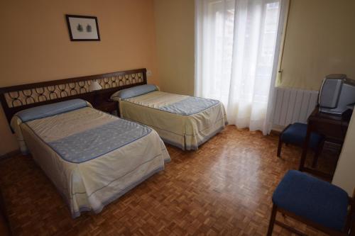 Imagen de la habitación del Hostal Blazquez Sanchez. Foto 2