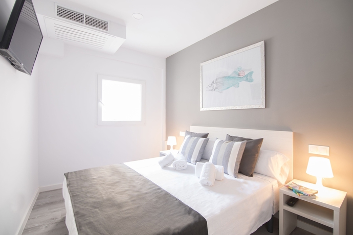 Imagen de la habitación del Hostal Blu Diana. Foto 11