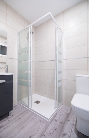 Imagen de la habitación del Hostal Blu Diana. Foto 17