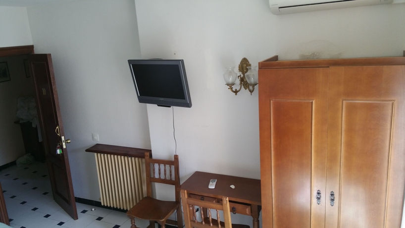 Imagen de la habitación del Hostal Boal. Foto 6