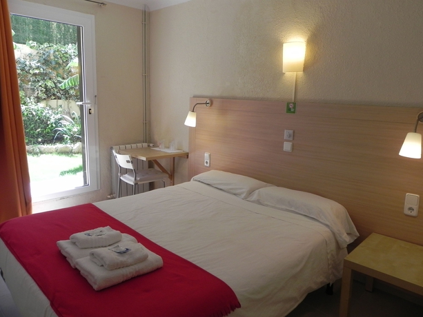 Imagen de la habitación del Hostal Bonany. Foto 8