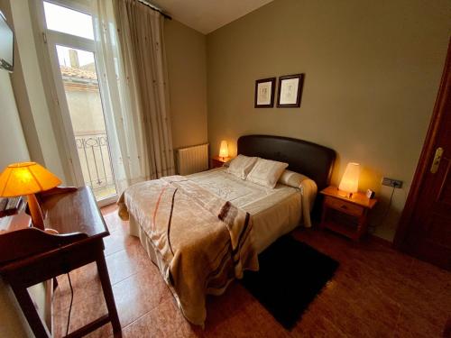 Imagen de la habitación del Hostal Bonavista, Cervera ( Lleida). Foto 12