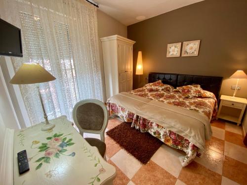 Imagen de la habitación del Hostal Bonavista, Cervera ( Lleida). Foto 13