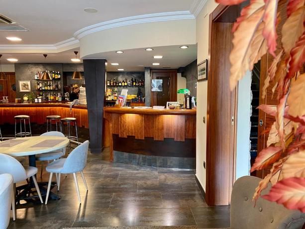 Imagen general del Hostal Bonavista, Cervera ( Lleida). Foto 8