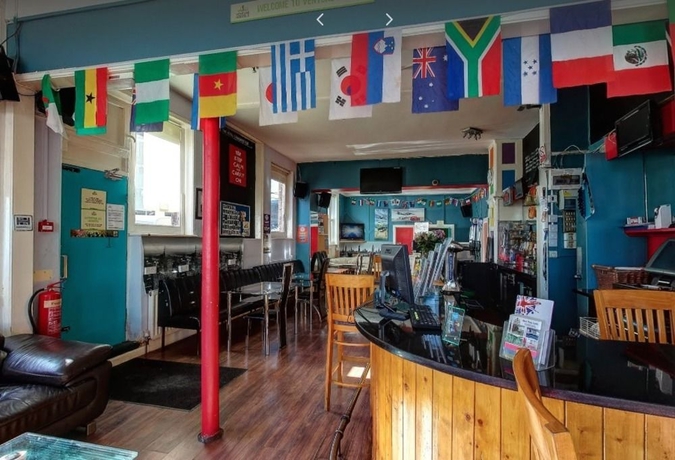 Imagen de los interiores del Hostal Book A Bed. Foto 13