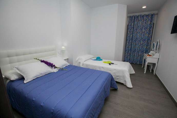 Imagen de la habitación del Hostal Boutique Bajamar. Foto 6