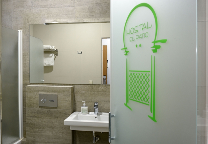 Imagen de la habitación del Hostal Boutique El Patio. Foto 5