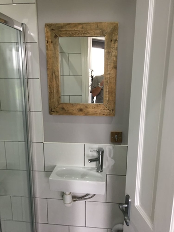 Imagen de la habitación del Hostal Breakers. Foto 14