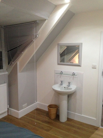 Imagen de la habitación del Hostal Breakers. Foto 15