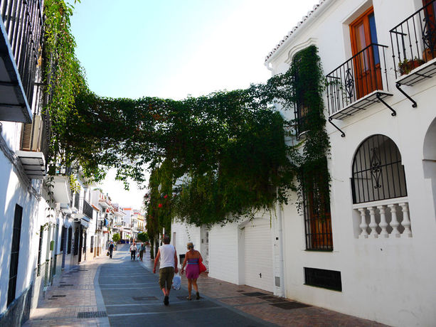 Imagen de los exteriores del Hostal Bronce. Foto 4