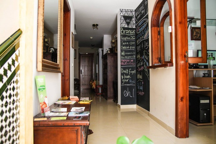 Imagen de los interiores del Hostal Bronce. Foto 7