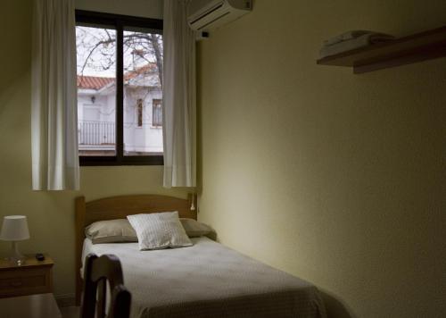 Imagen de la habitación del Hostal Brunete. Foto 6