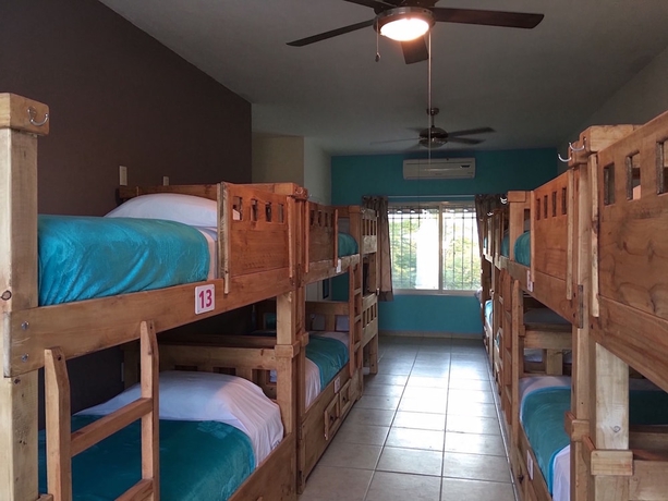 Imagen de la habitación del Hostal Bucerias. Foto 8