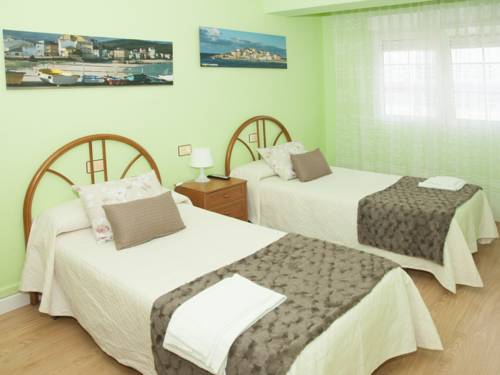 Imagen de la habitación del Hostal Buenavista, San Ciprian. Foto 1