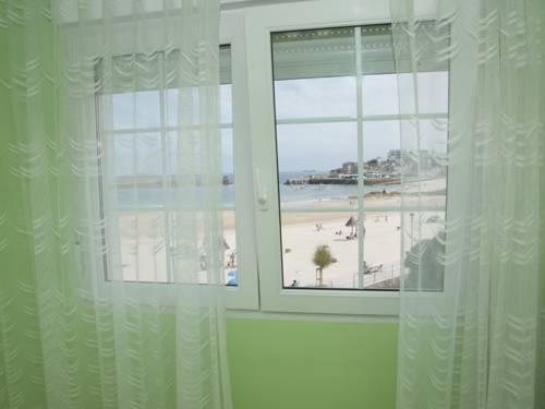 Imagen de la habitación del Hostal Buenavista, San Ciprian. Foto 3