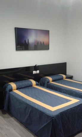 Imagen de la habitación del Hostal Buenos Aires, Gran V&iacute;a. Foto 4