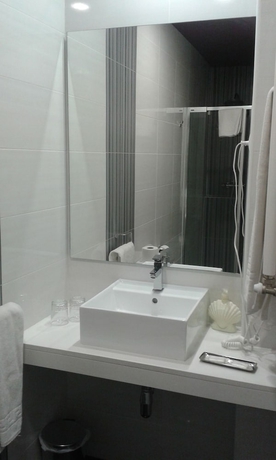 Imagen de la habitación del Hostal Buenos Aires, Gran V&iacute;a. Foto 10