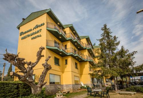 Imagen de la habitación del Hostal Buenos Aires, Tremp. Foto 2