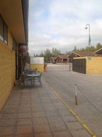 Imagen general del Hostal - Bungalows Camping C&aacute;ceres. Foto 8