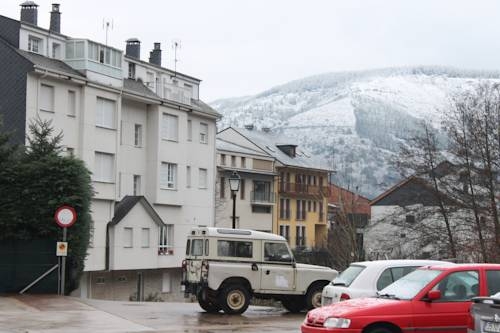 Imagen general del Hostal Burbia. Foto 8