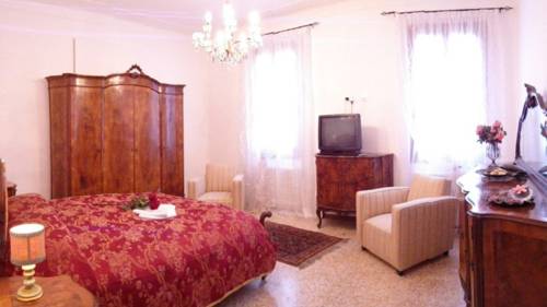 Imagen de la habitación del Hostal ByB Exclusive. Foto 9