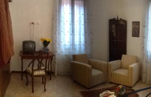Imagen de la habitación del Hostal ByB Exclusive. Foto 13