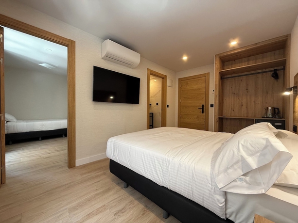 Imagen de la habitación del Hostal CC Gijon. Foto 6
