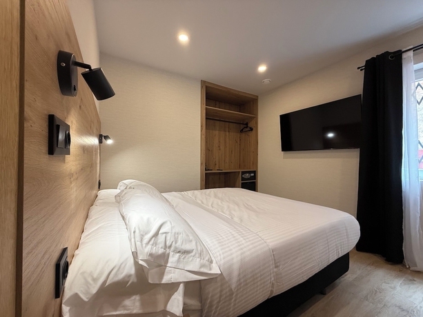 Imagen de la habitación del Hostal CC Gijon. Foto 8