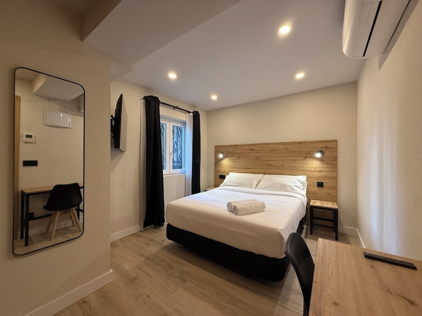 Imagen de la habitación del Hostal CC Gijon. Foto 15