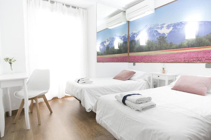 Imagen de la habitación del Hostal CH La Bañezana. Foto 4