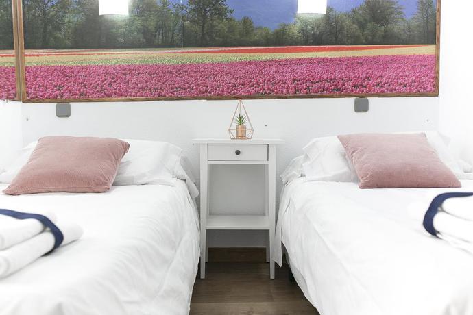 Imagen de la habitación del Hostal CH La Bañezana. Foto 8