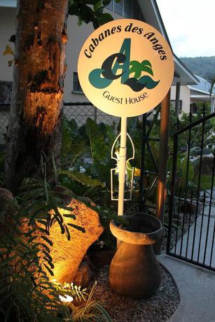 Imagen general del Hostal Cabanes des Anges Guest House. Foto 7