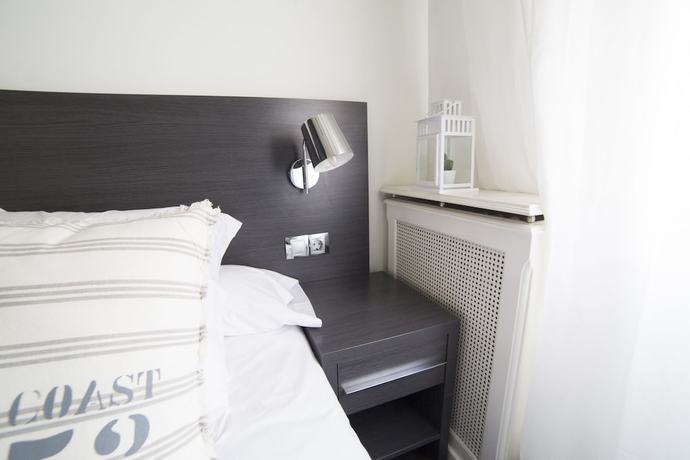 Imagen de la habitación del Hostal Cabo Mayor. Foto 9