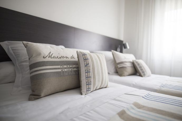 Imagen de la habitación del Hostal Cabo Mayor. Foto 11