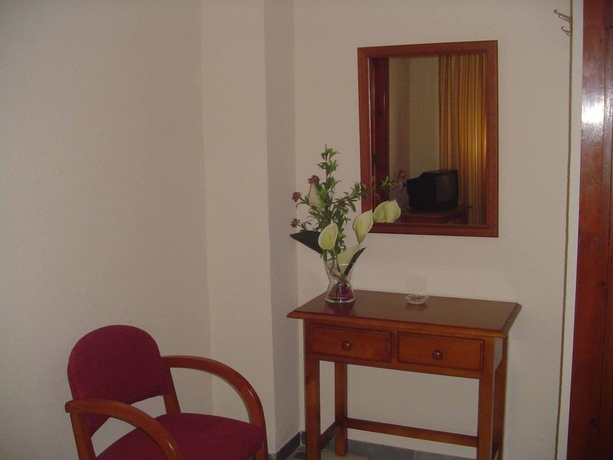 Imagen de la habitación del Hostal Cabrera. Foto 4